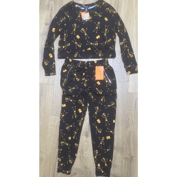 Indero Halloween Lounge Set joggers Shirt Skeleton Juniors Small Pajamas NEW - Picture 1 of 13